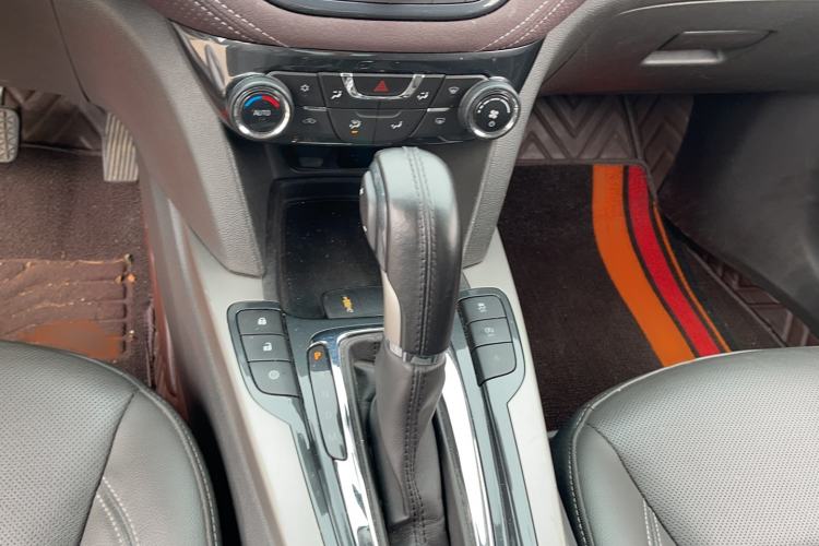 Used Chevrolet Malibu 2018 530T Automatic Luxury Edition Gear Lever