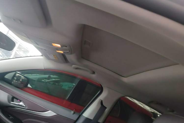 Used Chevrolet Malibu 2018 530T Automatic Fashion Edition Headliner