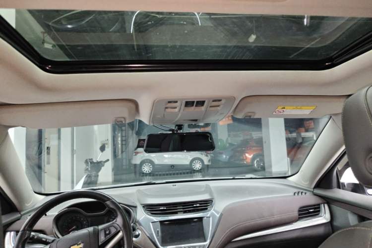Used Chevrolet Malibu 2018 530T Automatic Luxury Edition Headliner
