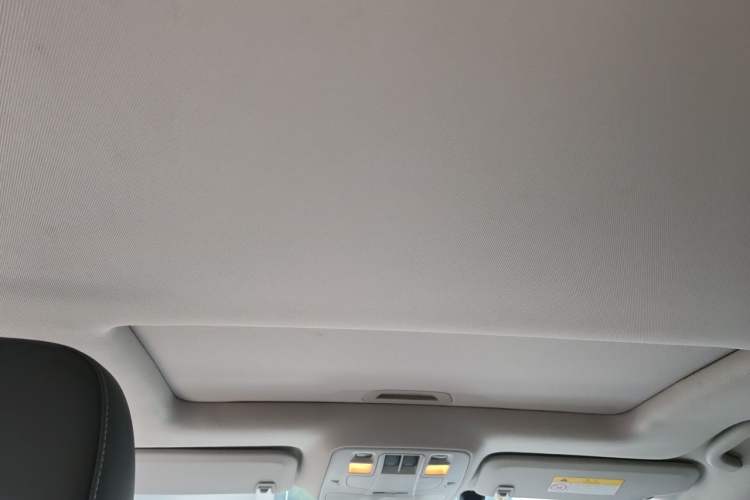 Used Chevrolet Malibu 2018 530T Automatic Luxury Edition Headliner