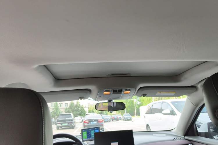Used Chevrolet Malibu 2018 530T Automatic Fashion Edition Headliner