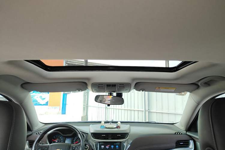 Used Chevrolet Malibu 2018 530T Automatic Luxury Edition Headliner