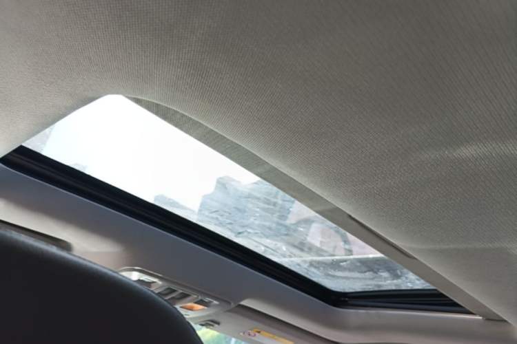 Used Chevrolet Malibu 2018 530T Automatic Luxury Edition Headliner