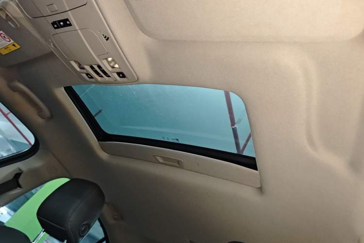 Used Chevrolet Malibu 2018 530T Automatic Luxury Edition Headliner