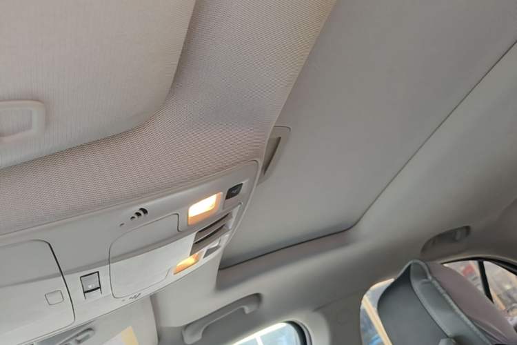 Used Chevrolet Malibu 2018 530T Automatic Comfort Edition Headliner