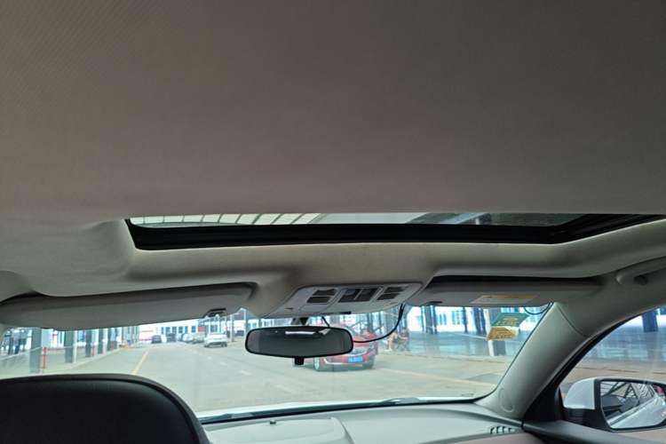 Used Chevrolet Malibu 2018 530T Automatic Luxury Edition Headliner