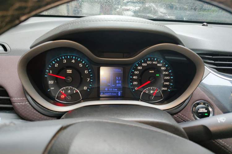 Used Chevrolet Malibu 2018 530T Automatic Luxury Edition Instrument Cluster