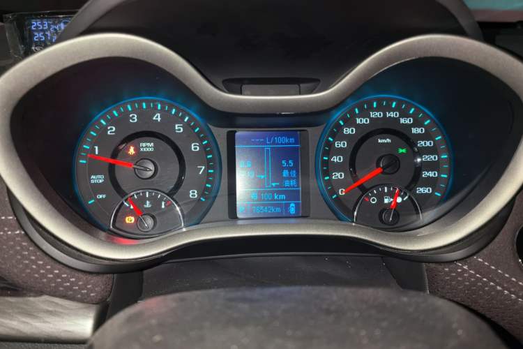 Used Chevrolet Malibu 2018 530T Automatic Luxury Edition Instrument Cluster
