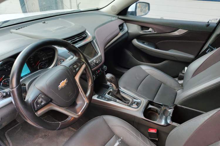 Used Chevrolet Malibu 2018 530T Automatic Luxury Edition Interior 1