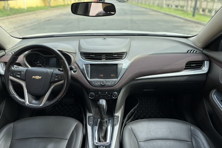 Used Chevrolet Malibu 2018 530T Automatic Luxury Edition Interior 1