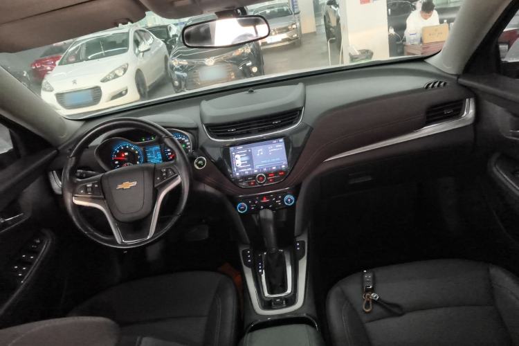 Used Chevrolet Malibu 2018 530T Automatic Fashion Edition Interior 2