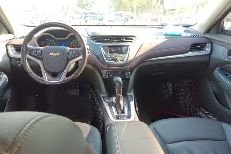 Used Chevrolet Malibu 2018 530T Automatic Fashion Edition Interior 2