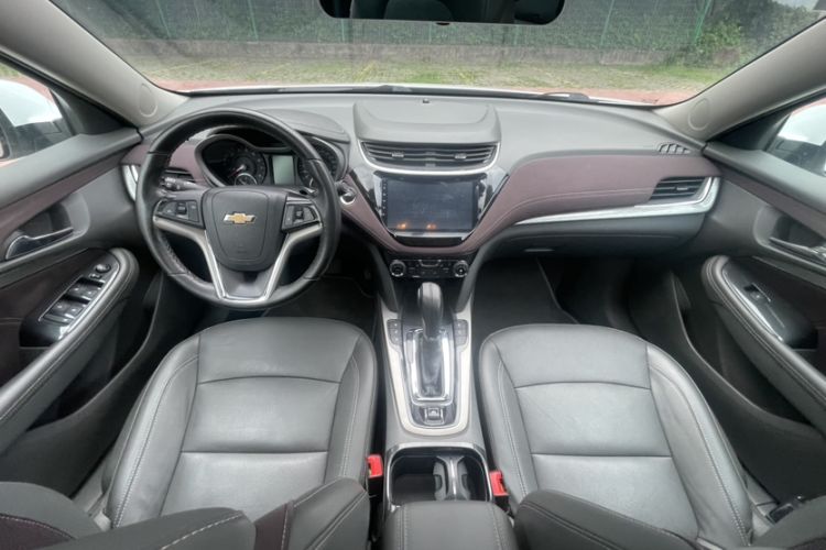 Used Chevrolet Malibu 2018 530T Automatic Fashion Edition Interior 3