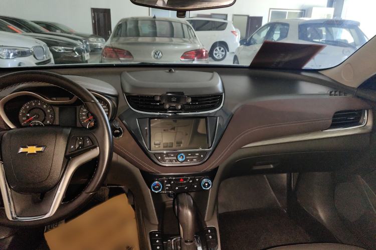 Used Chevrolet Malibu 2018 530T Automatic Luxury Edition Interior 3