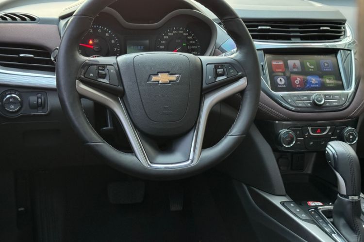 Used Chevrolet Malibu 2018 530T Automatic Luxury Edition Interior 3