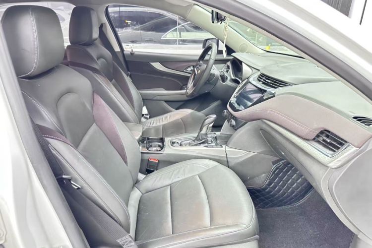 Used Chevrolet Malibu 2018 530T Automatic Fashion Edition Interior 3
