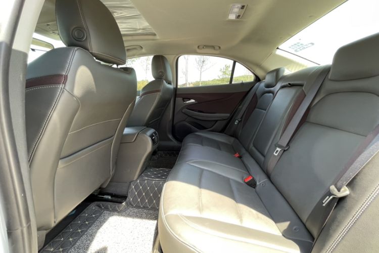 Used Chevrolet Malibu 2018 530T Automatic Luxury Edition Interior 3
