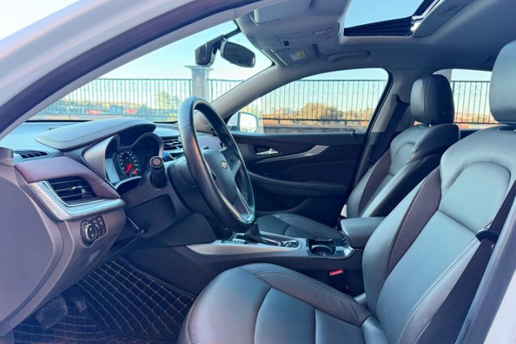 Used Chevrolet Malibu 2018 530T Automatic Fashion Edition Interior 4