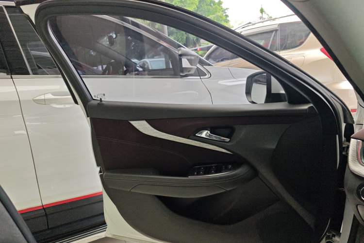 Used Chevrolet Malibu 2018 530T Automatic Fashion Edition Interior 4