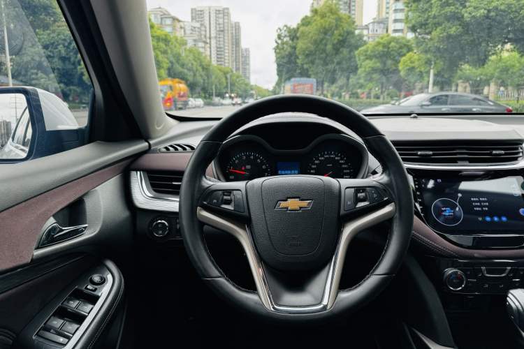 Used Chevrolet Malibu 2018 530T Automatic Fashion Edition Interior 5