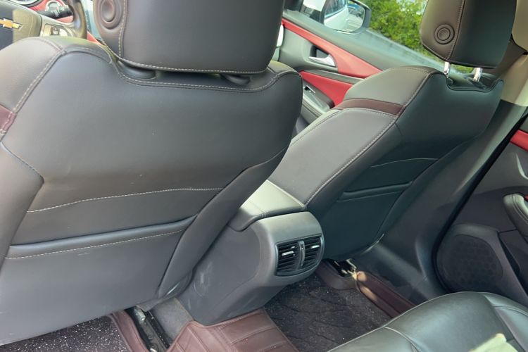 Used Chevrolet Malibu 2018 530T Automatic Fashion Edition Interior 5