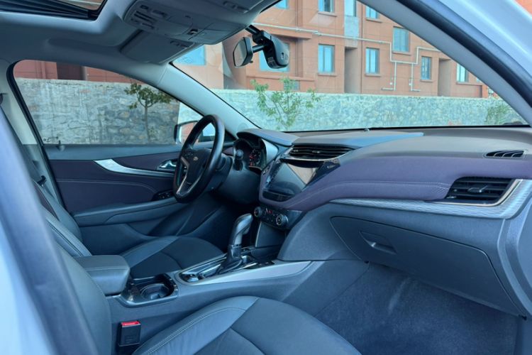 Used Chevrolet Malibu 2018 530T Automatic Fashion Edition Interior 6