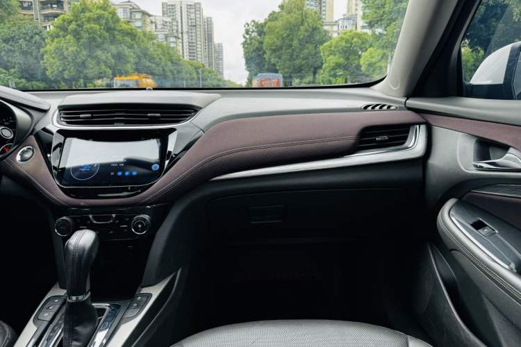 Used Chevrolet Malibu 2018 530T Automatic Fashion Edition Interior 6