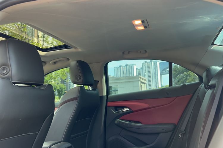 Used Chevrolet Malibu 2018 530T Automatic Fashion Edition Interior 6