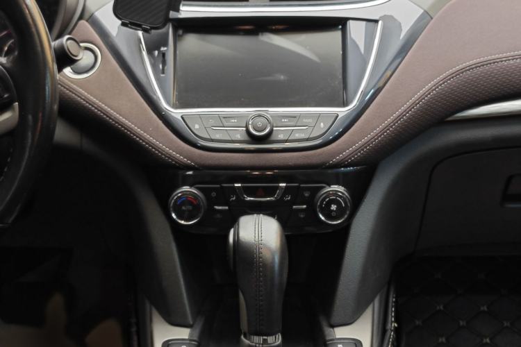 Used Chevrolet Malibu 2018 530T Automatic Luxury Edition Interior 8