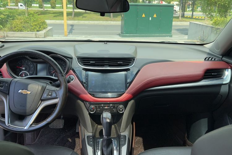 Used Chevrolet Malibu 2018 530T Automatic Fashion Edition Interior 8