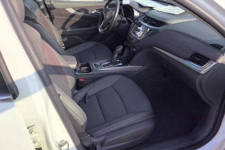 Used Chevrolet Malibu 2018 530T Automatic Luxury Edition Interior 9