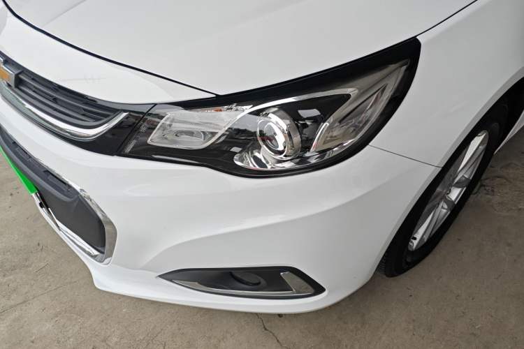 Used Chevrolet Malibu 2018 530T Automatic Fashion Edition Left Front Headlight