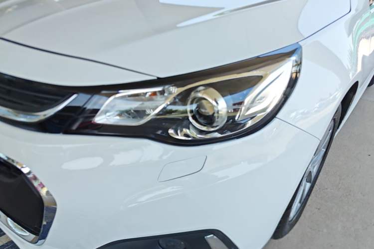 Used Chevrolet Malibu 2018 530T Automatic Luxury Edition Left Front Headlight