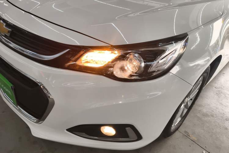 Used Chevrolet Malibu 2018 530T Automatic Fashion Edition Left Front Headlight