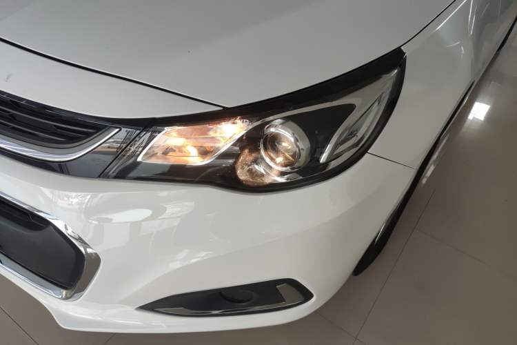 Used Chevrolet Malibu 2018 530T Automatic Fashion Edition Left Front Headlight