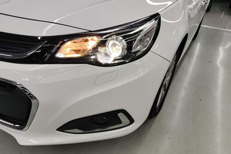 Used Chevrolet Malibu 2018 530T Automatic Luxury Edition Left Front Headlight