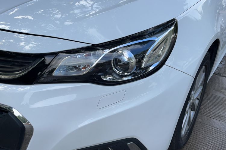 Used Chevrolet Malibu 2017 1.5T Automatic Luxury Edition Left Front Headlight