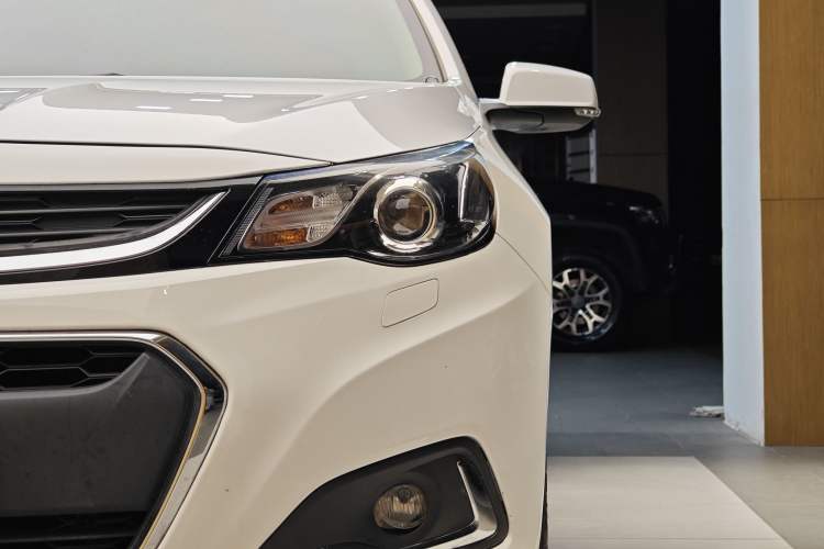 Used Chevrolet Malibu 2018 530T Automatic Luxury Edition Left Front Headlight