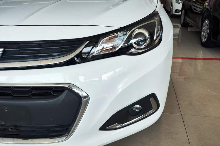 Used Chevrolet Malibu 2018 530T Automatic Fashion Edition Left Front Headlight