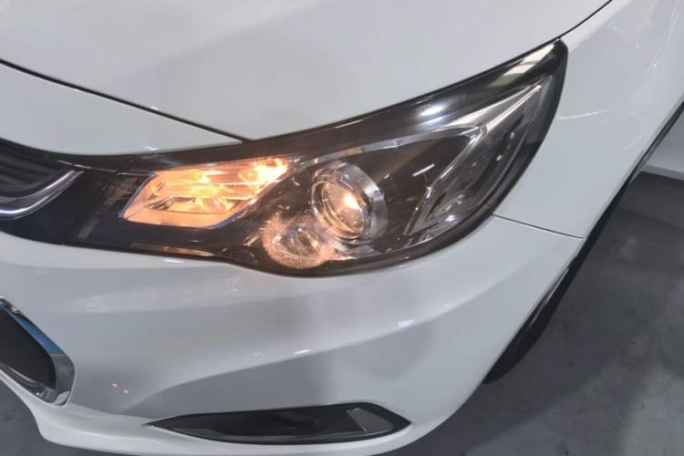 Used Chevrolet Malibu 2018 530T Automatic Fashion Edition Left Front Headlight