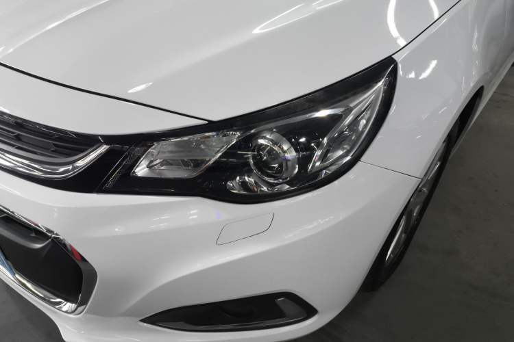 Used Chevrolet Malibu 2018 530T Automatic Luxury Edition Left Front Headlight