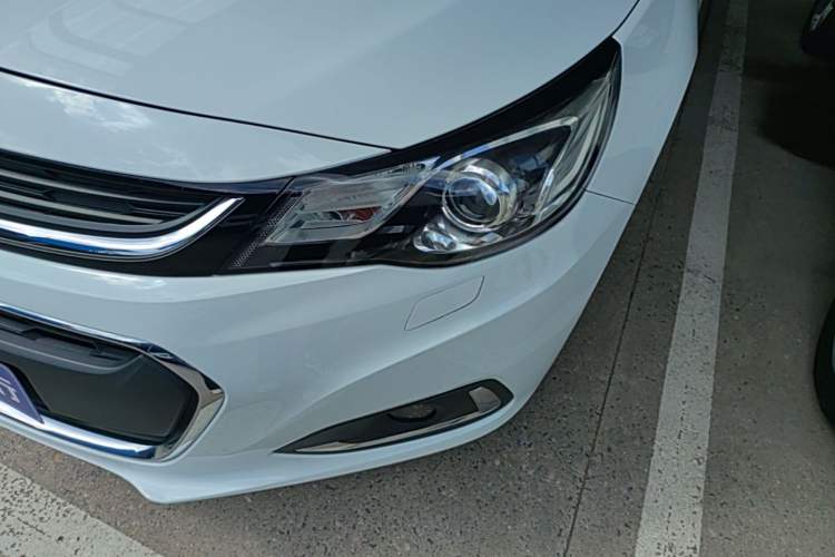 Used Chevrolet Malibu 2018 530T Automatic Luxury Edition Left Front Headlight