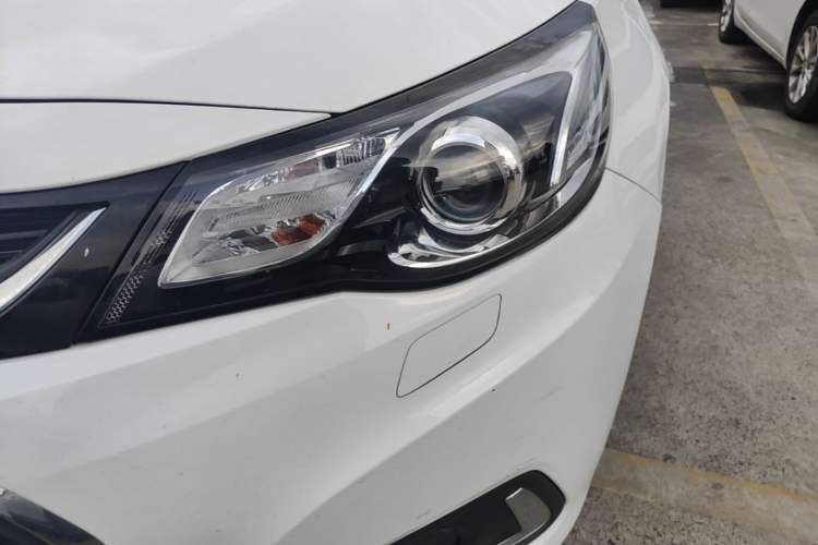 Used Chevrolet Malibu 2018 530T Automatic Luxury Edition Left Front Headlight