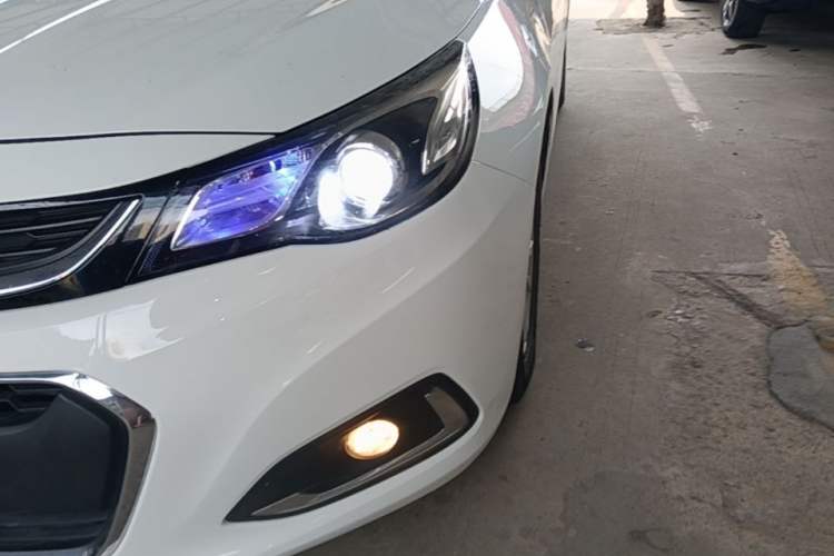 Used Chevrolet Malibu 2018 530T Automatic Fashion Edition Left Front Headlight