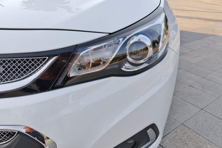 Used Chevrolet Malibu 2018 530T Automatic Fashion Edition Left Front Headlight