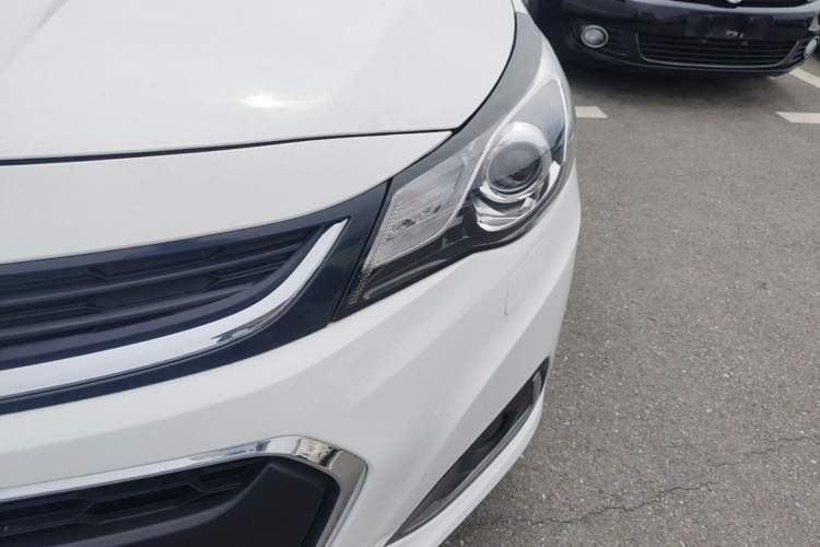 Used Chevrolet Malibu 2018 530T Automatic Luxury Edition Left Front Headlight