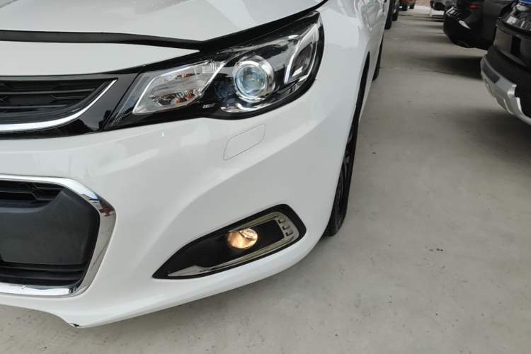 Used Chevrolet Malibu 2018 530T Automatic Luxury Edition Left Front Headlight