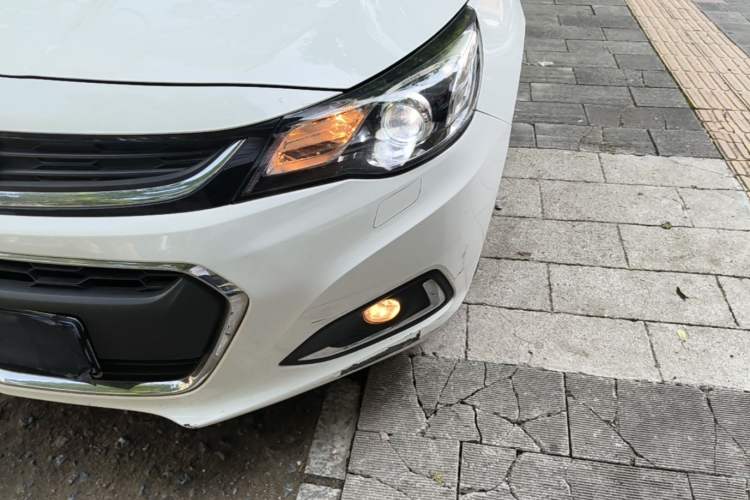 Used Chevrolet Malibu 2018 530T Automatic Luxury Edition Left Front Headlight