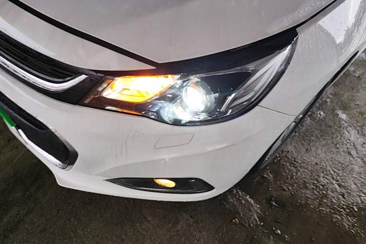 Used Chevrolet Malibu 2018 530T Automatic Luxury Edition Left Front Headlight