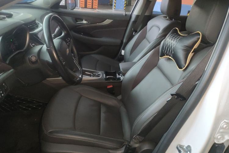 Used Chevrolet Malibu 2018 530T Automatic Luxury Edition Left Front Seat